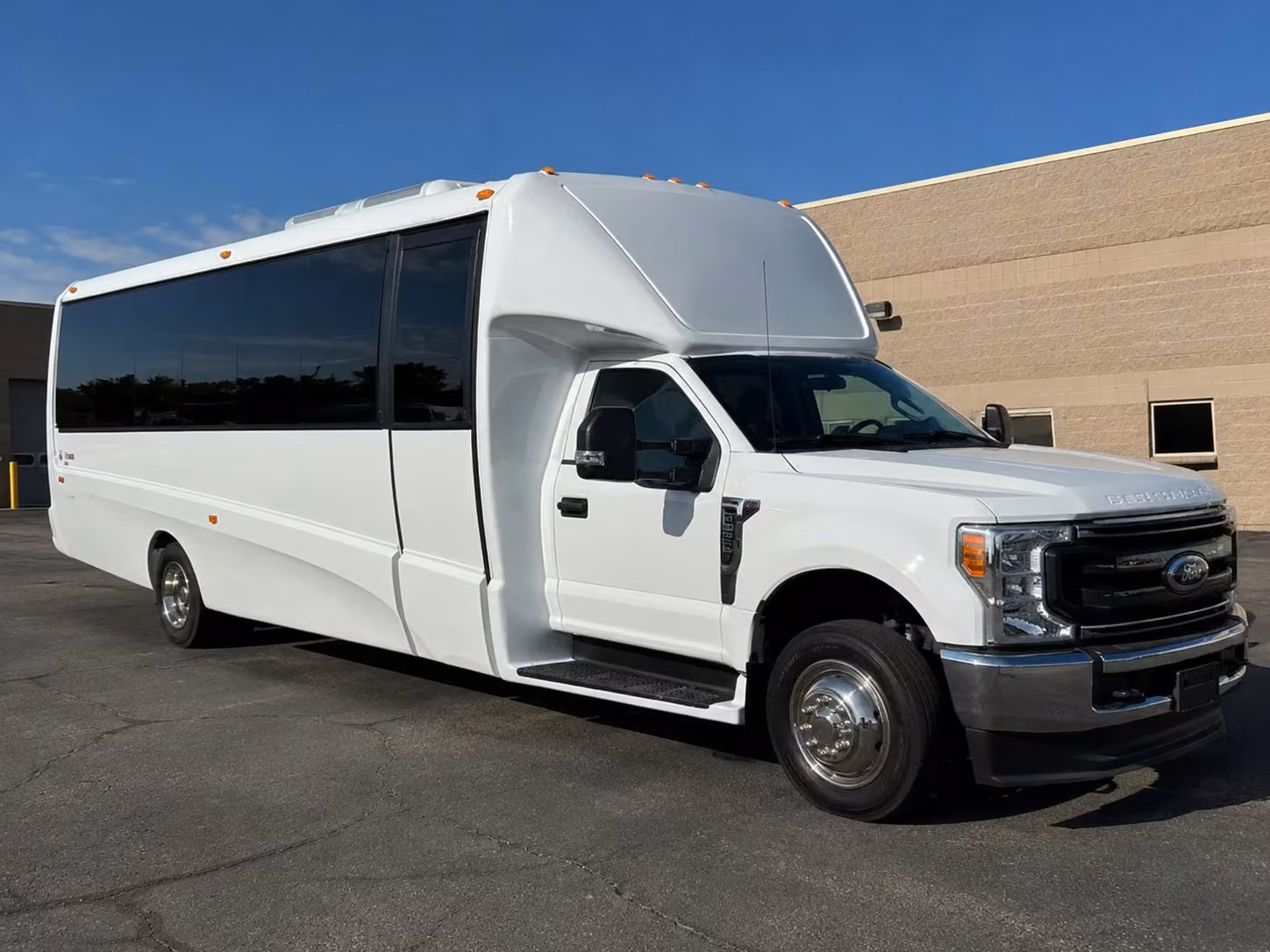 18 passenger minibus
