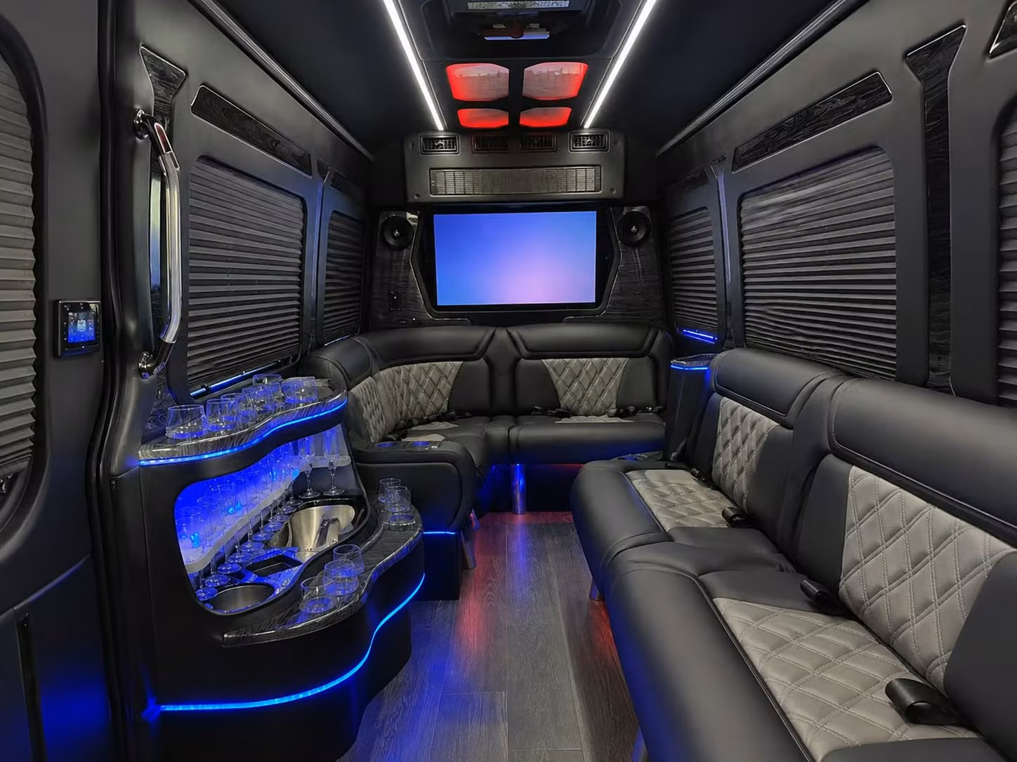 ada accessible and specialty field trip buses available in fontana