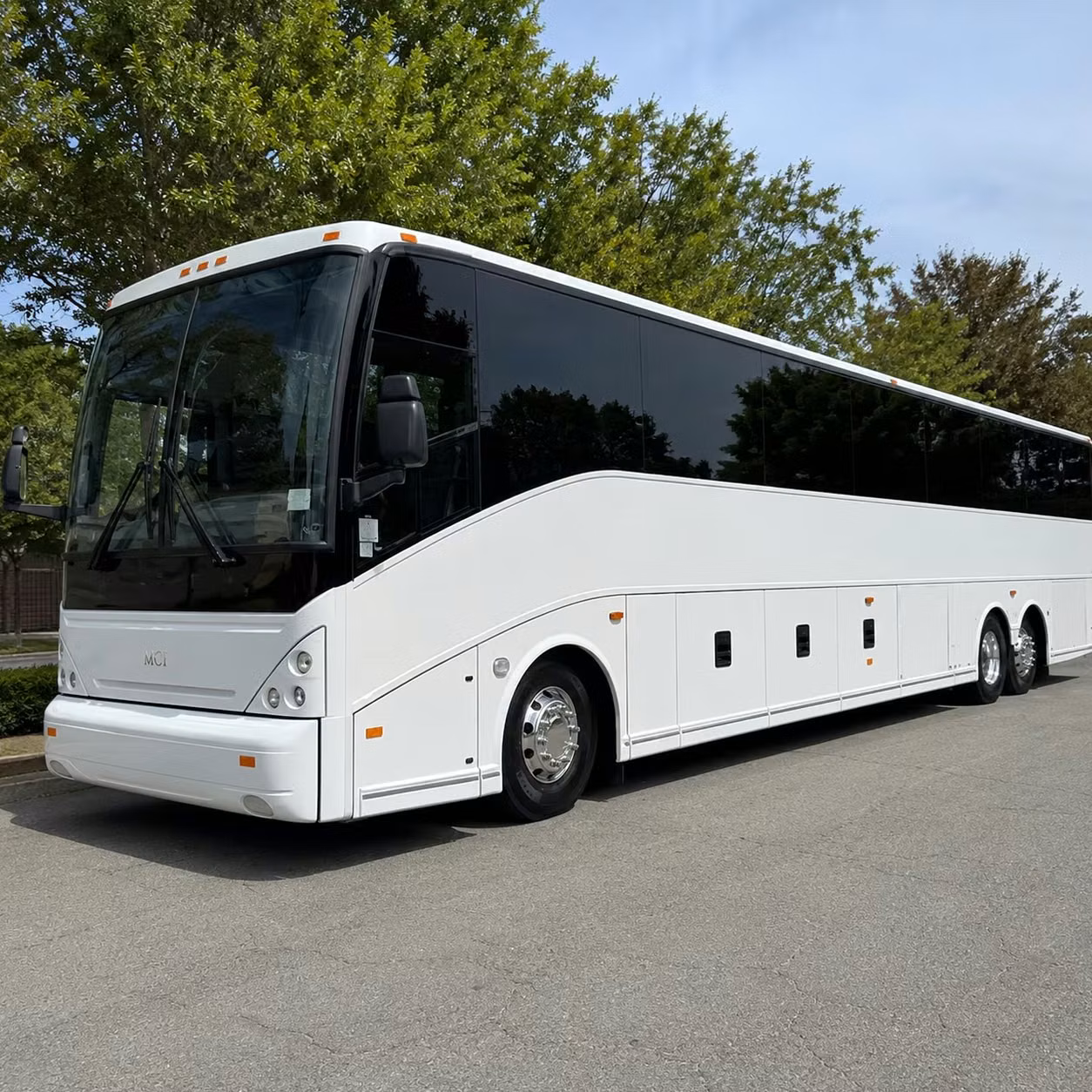you can find and book airport transportation in fontana and any nearby city